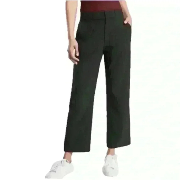 Athleta “Tribeca Utility Crop” Black Size 2 EUC! - Picture 1 of 13